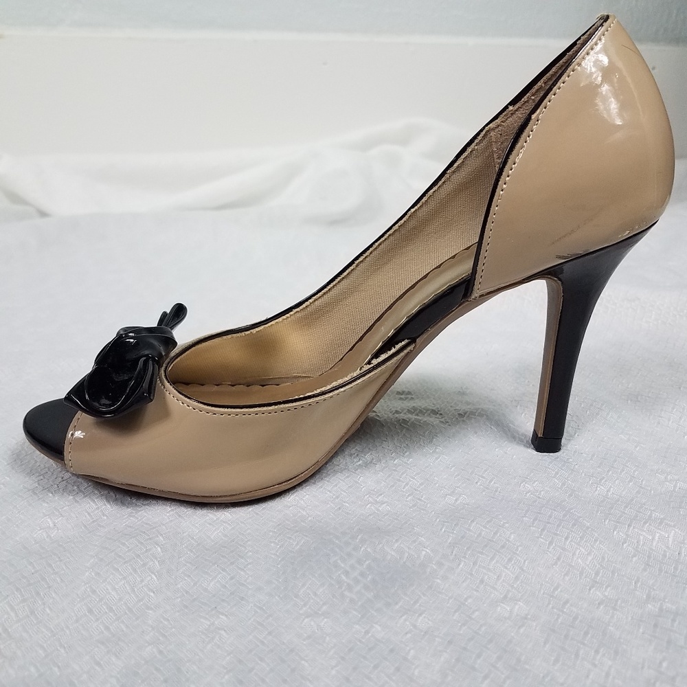 Fiona Black Bow Creme Heels